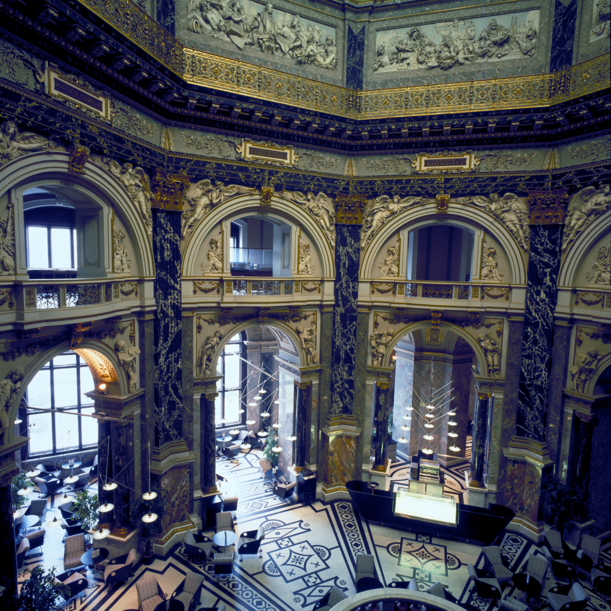 GMMK . Gert M. Mayr-Keber ZT GmbH . 1988 . Kunsthistorisches Museum Wien . Café . Photography Elisabeth Mayr-Keber