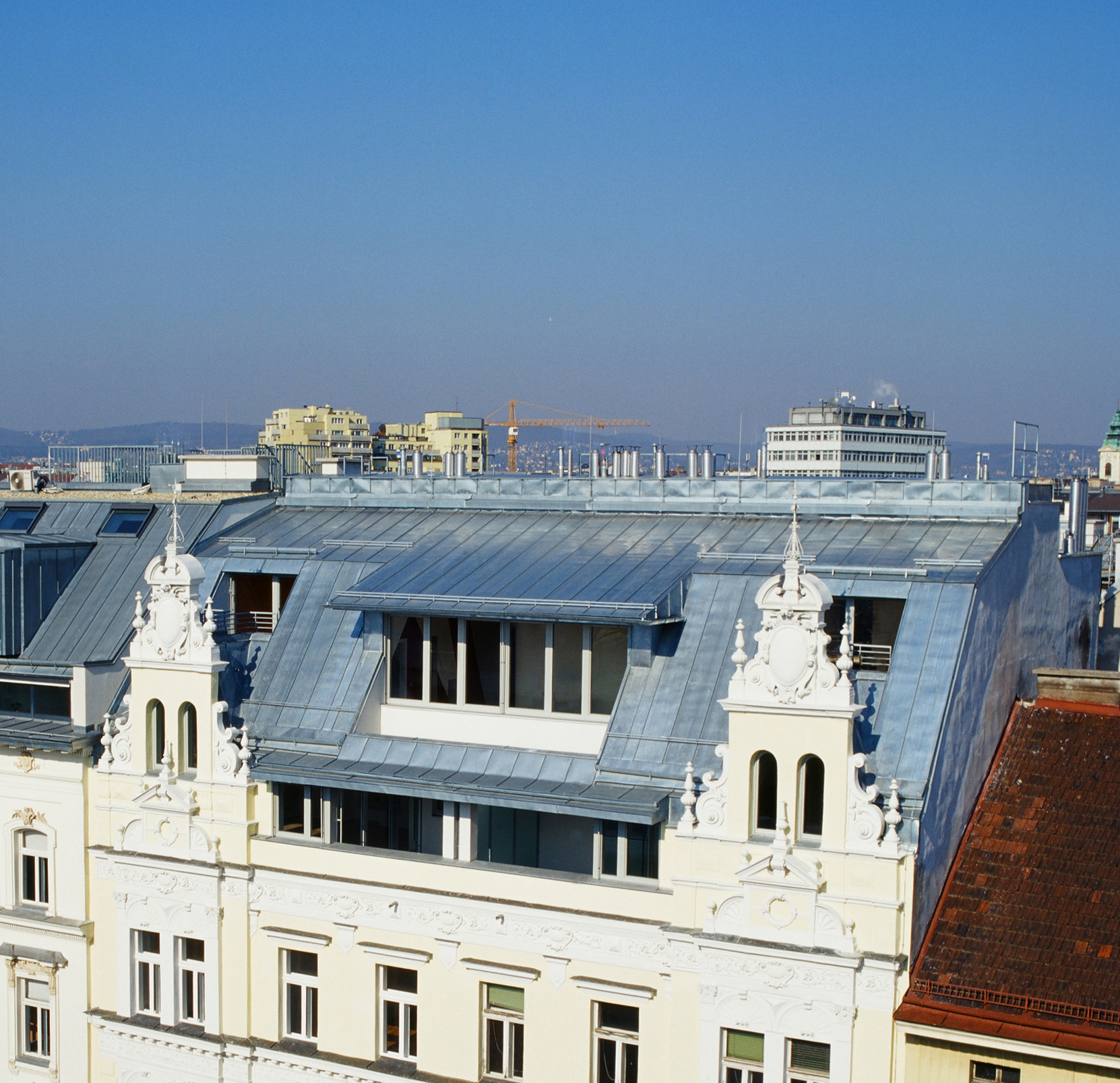 Gert M. Mayr-Keber, Mayr-Keber ZT GmbH, 2012, Dachausbau Mariahilferstrasse, 1070 Wien